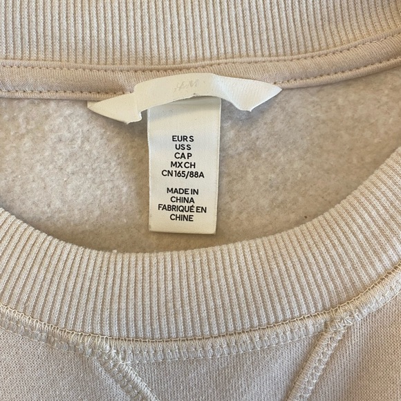 H&M Crewneck Sweater - Picture 2 of 2
